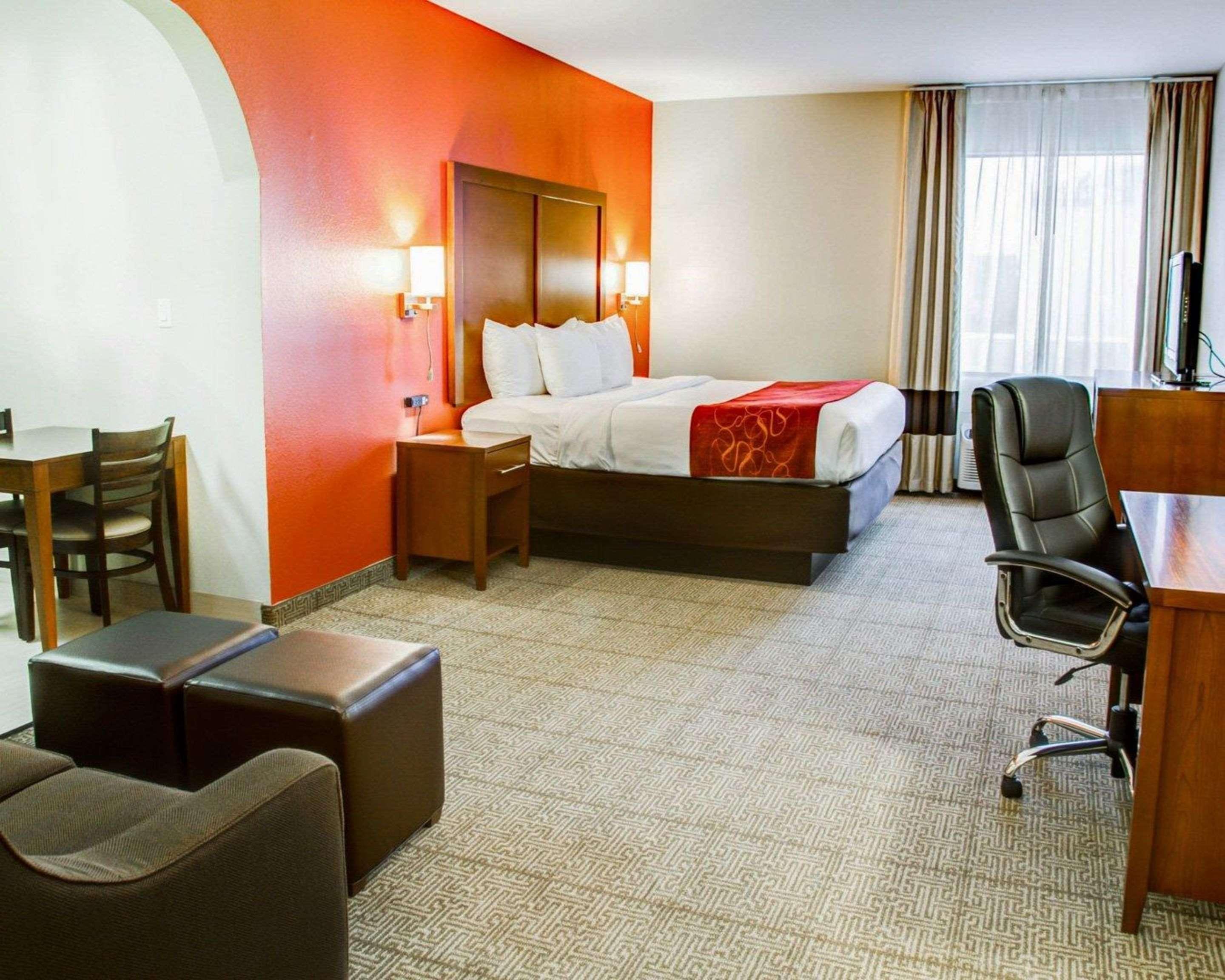 Comfort Suites Tyler South Ngoại thất bức ảnh