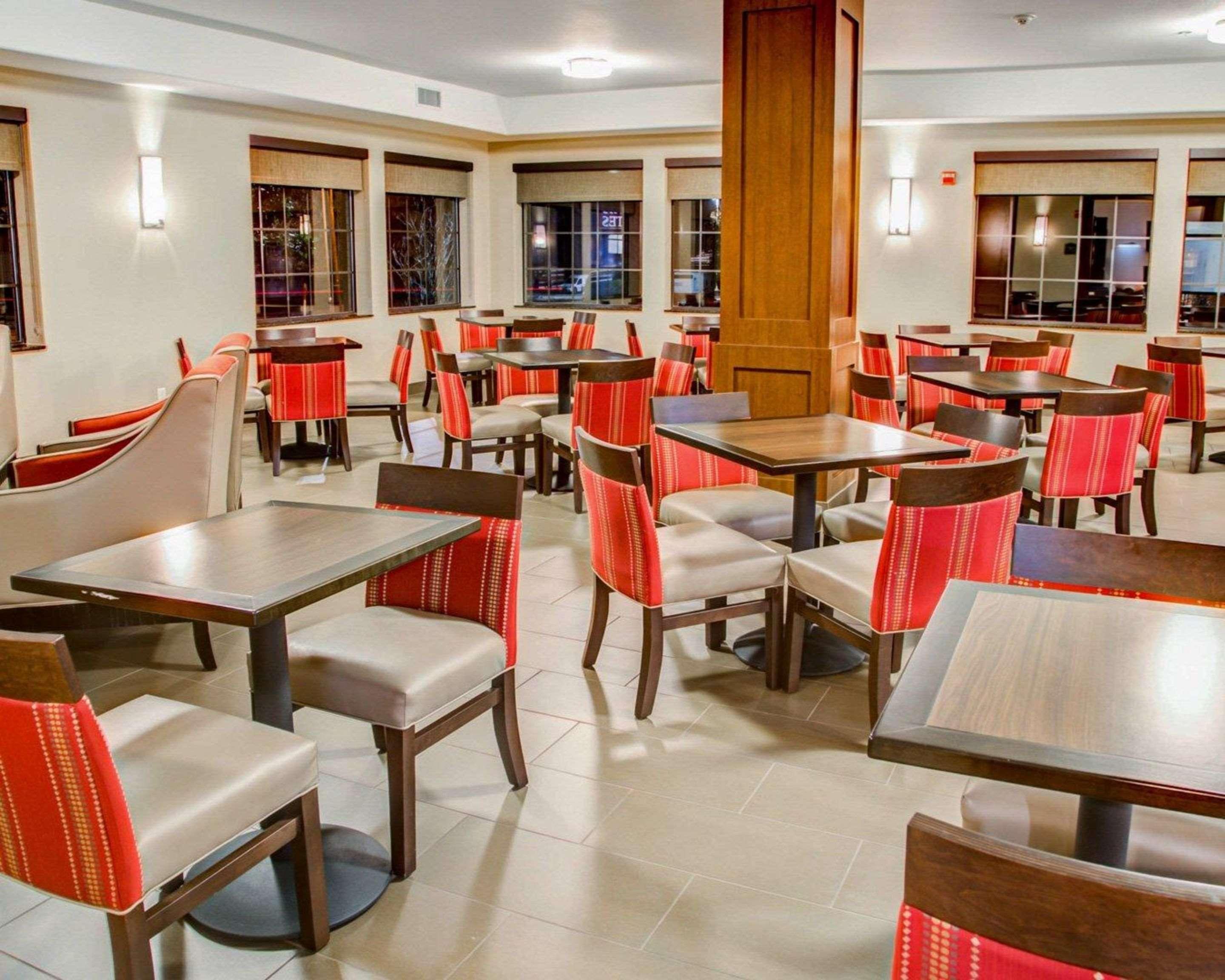 Comfort Suites Tyler South Ngoại thất bức ảnh