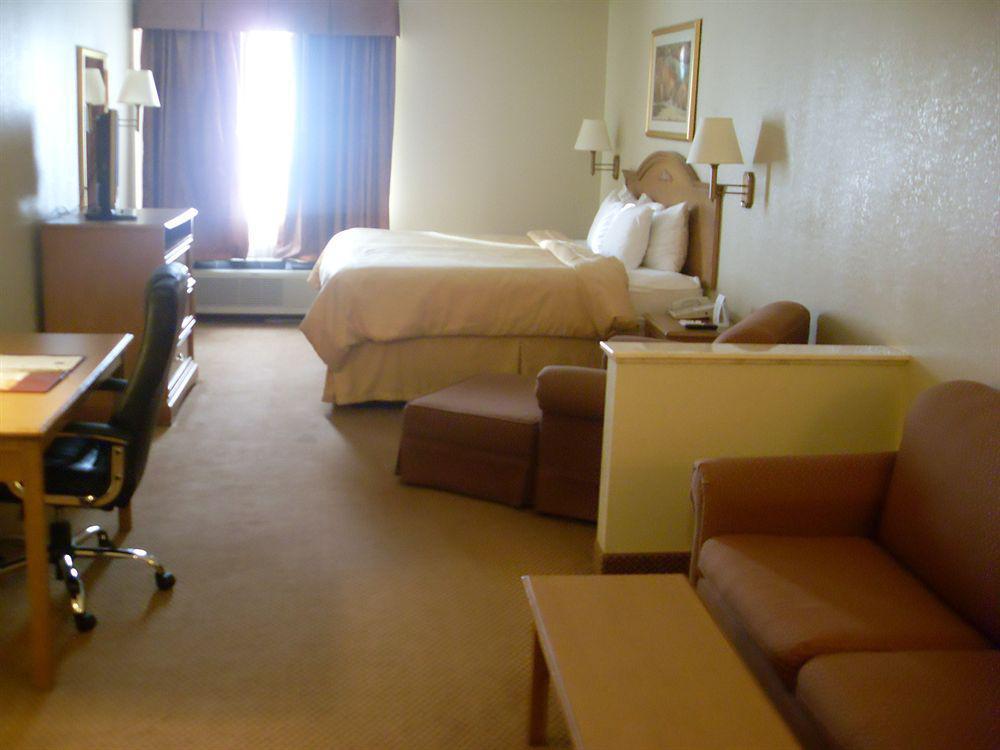 Comfort Suites Tyler South Ngoại thất bức ảnh